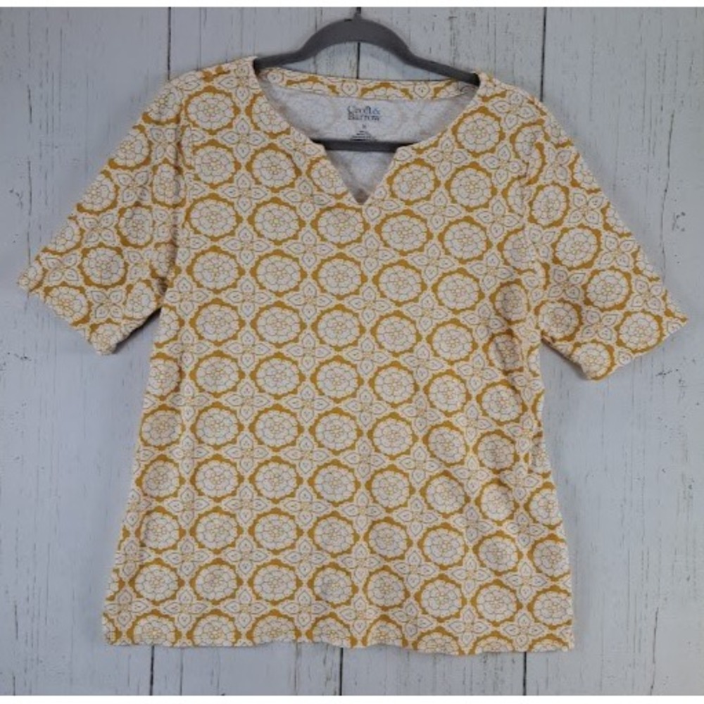 Croft Barrow Size Medium Yellow Floral Womens Split V Neck Womens‎ Short Sleeve